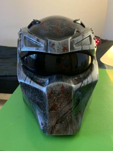 casque de moto predator